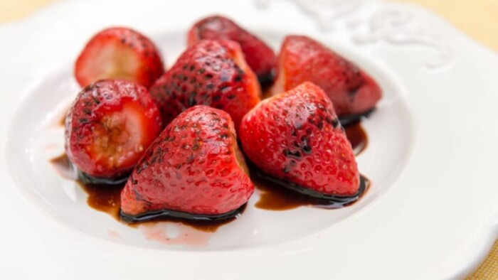 Grilled Strawberries with Balsamic Glaze