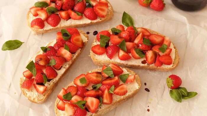 Strawberry Sandwiches